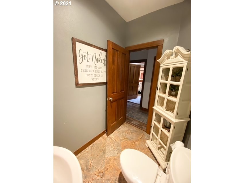 58706 Fernwood Road Coquille, OR 97423 - Photo 24 of 32 Gallery Image 24