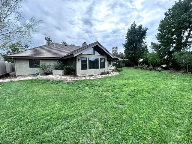 $860,000 | 13054 Oak Crest Drive, Yucaipa, CA 92399
