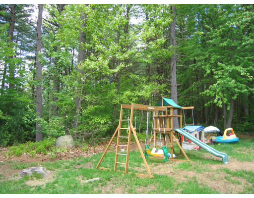 20 B Pinecrest Road, Unit B Uxbridge, MA 01569 - Photo 7 of 10 Gallery Image 7