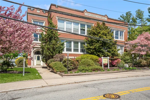 $259,900 | 15 Curtis Street, Unit 104, Cranston, RI 02920
