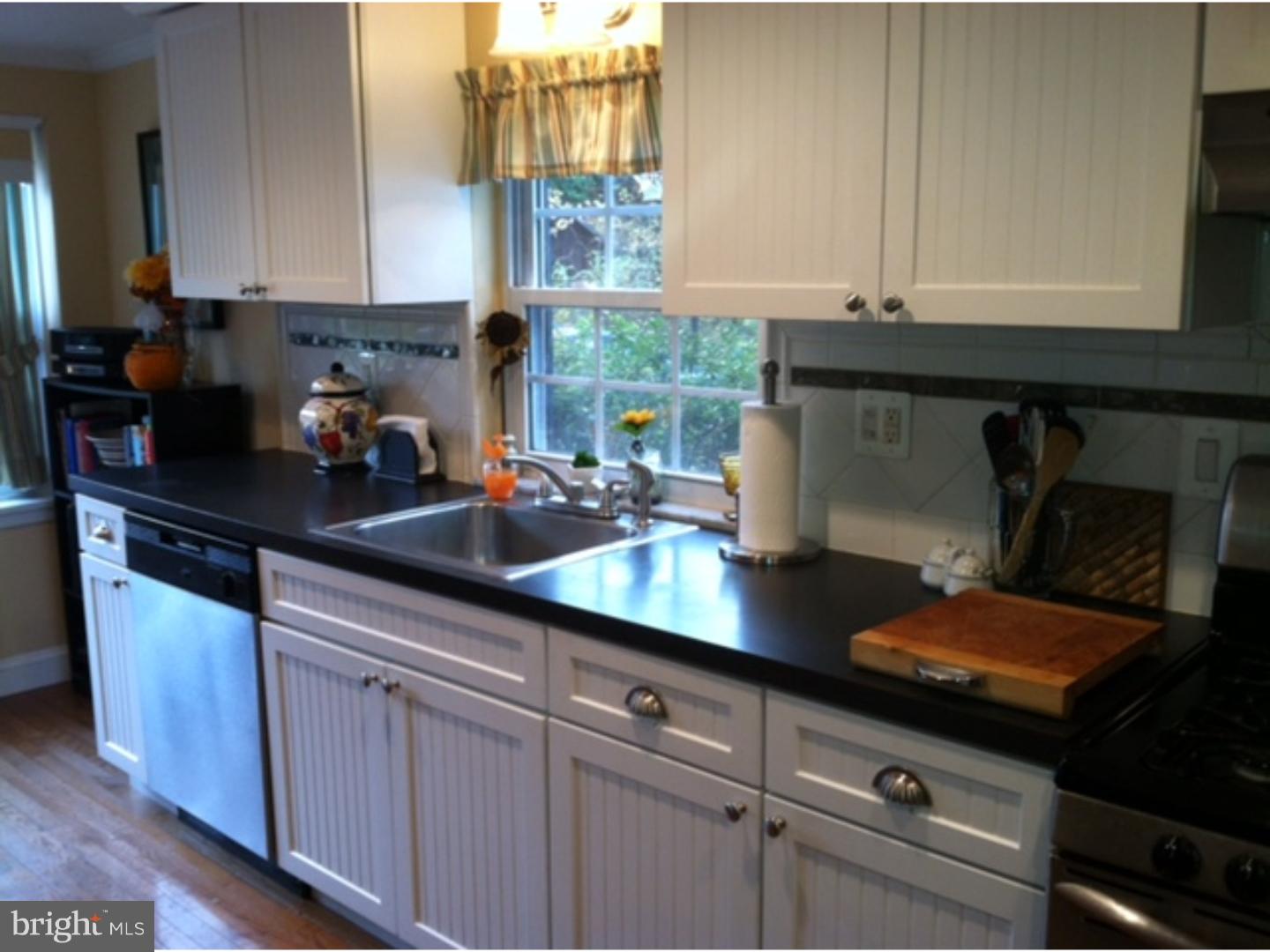 2518 Walton Road Huntingdon Valley, PA 19006 - Photo 7 of 25 Kitchen