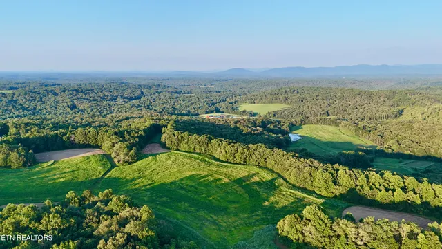 $2,200,000 | 155 Happy Top Road, Sunbright, TN 37872