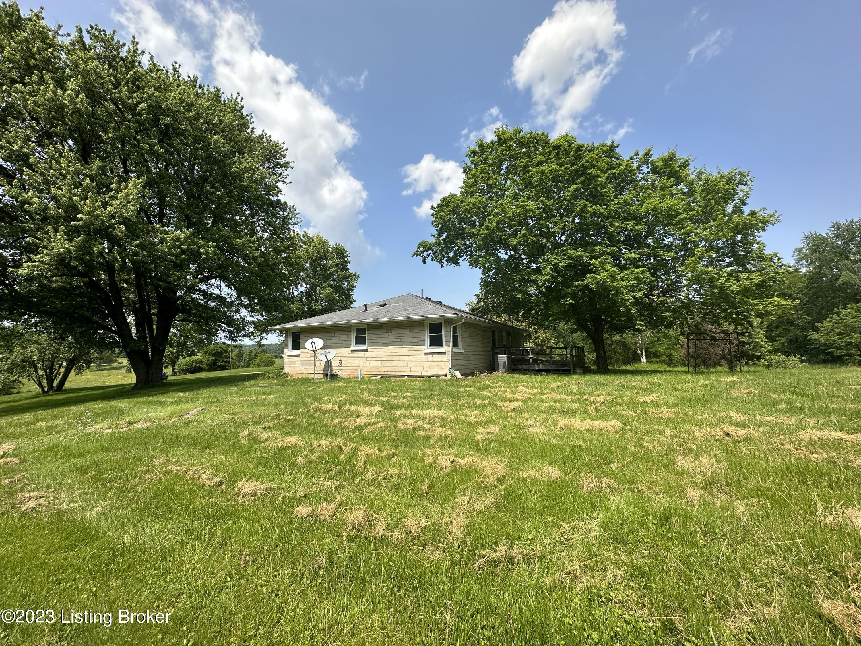 2655 Stith Valley Road Guston, KY 40142 - Photo 8 of 26 IMG_2553