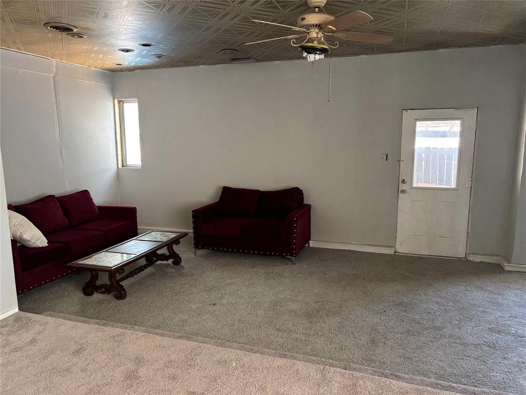 1815 West Oak Street Denton, TX 76201 - Photo 6 of 17