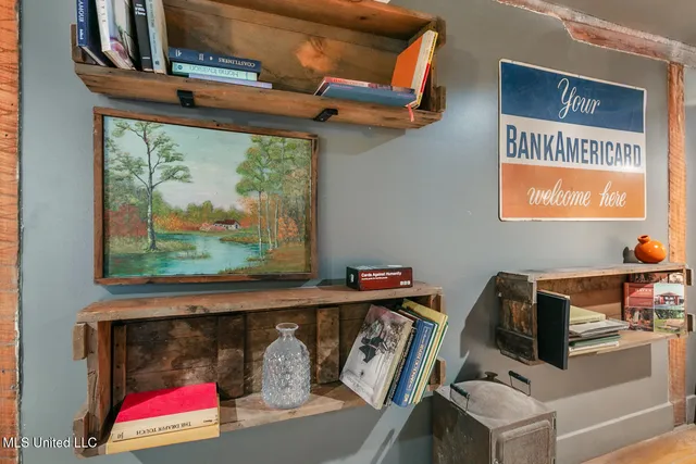 $3,000 | 301 South Toulme Street, Unit 103, Bay St. Louis, MS 39520