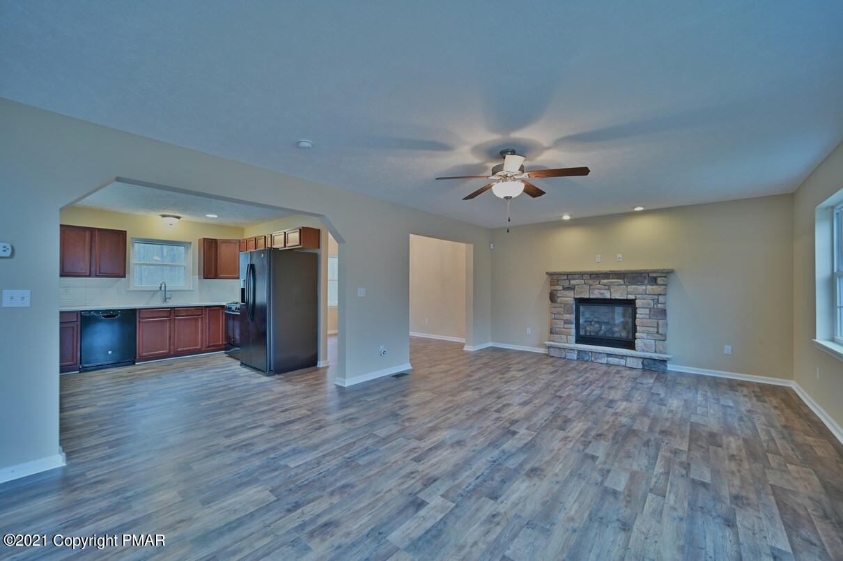 2106 Titania Road Tobyhanna, PA 18466 - Photo 18 of 92 Photo 13