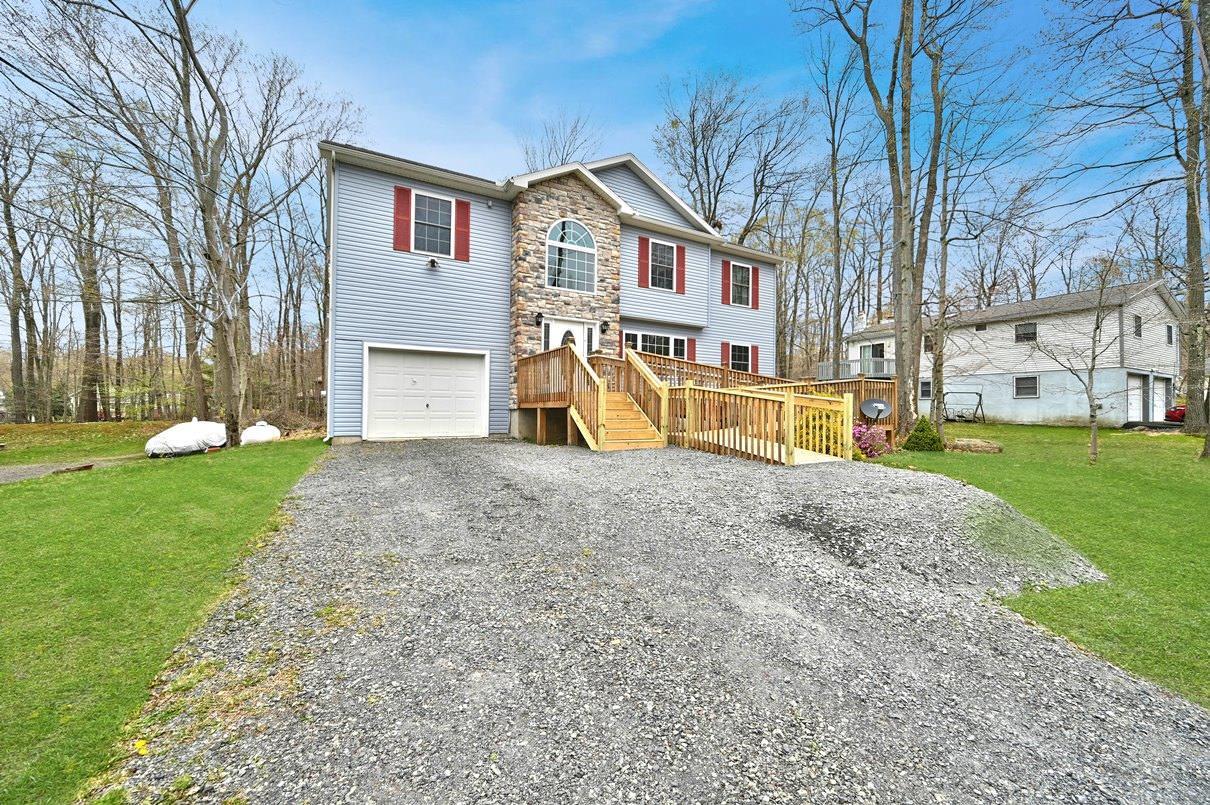 2106 Titania Road Tobyhanna, PA 18466 - Photo 3 of 92 Photo 03