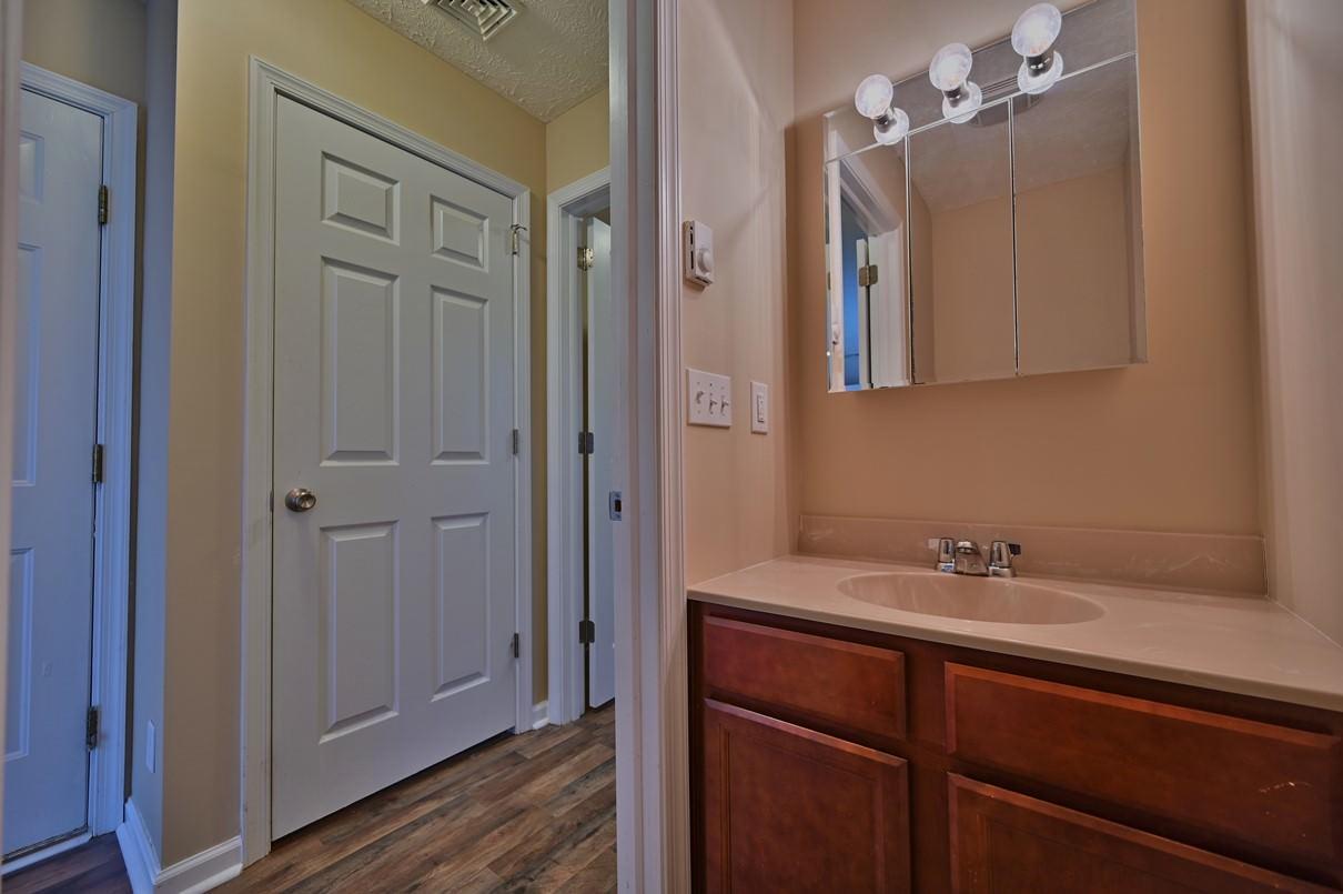 2106 Titania Road Tobyhanna, PA 18466 - Photo 38 of 92 Photo 33