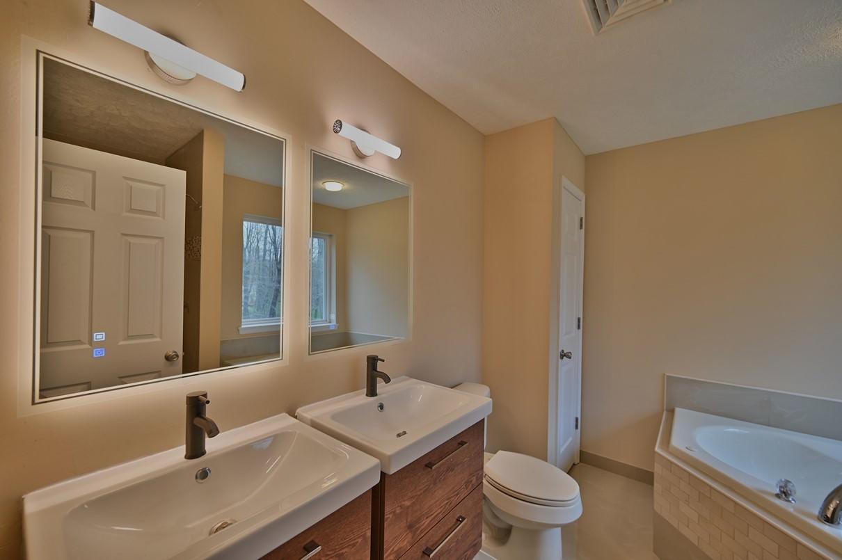 2106 Titania Road Tobyhanna, PA 18466 - Photo 43 of 92 Photo 38