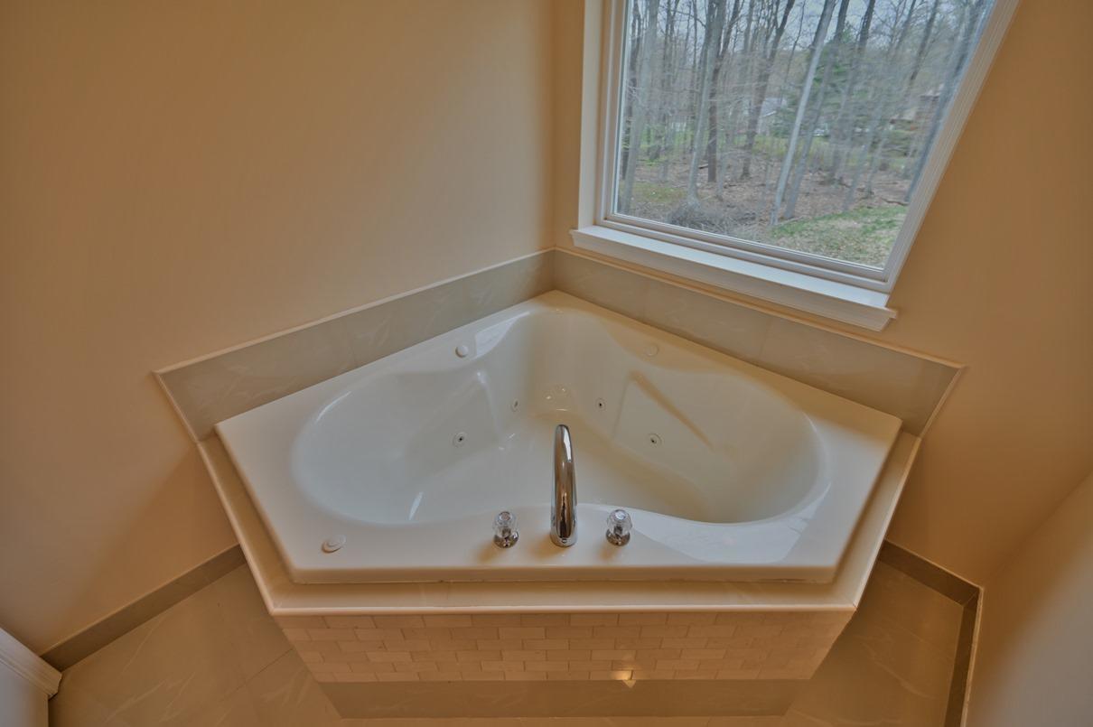 2106 Titania Road Tobyhanna, PA 18466 - Photo 49 of 92 Photo 44