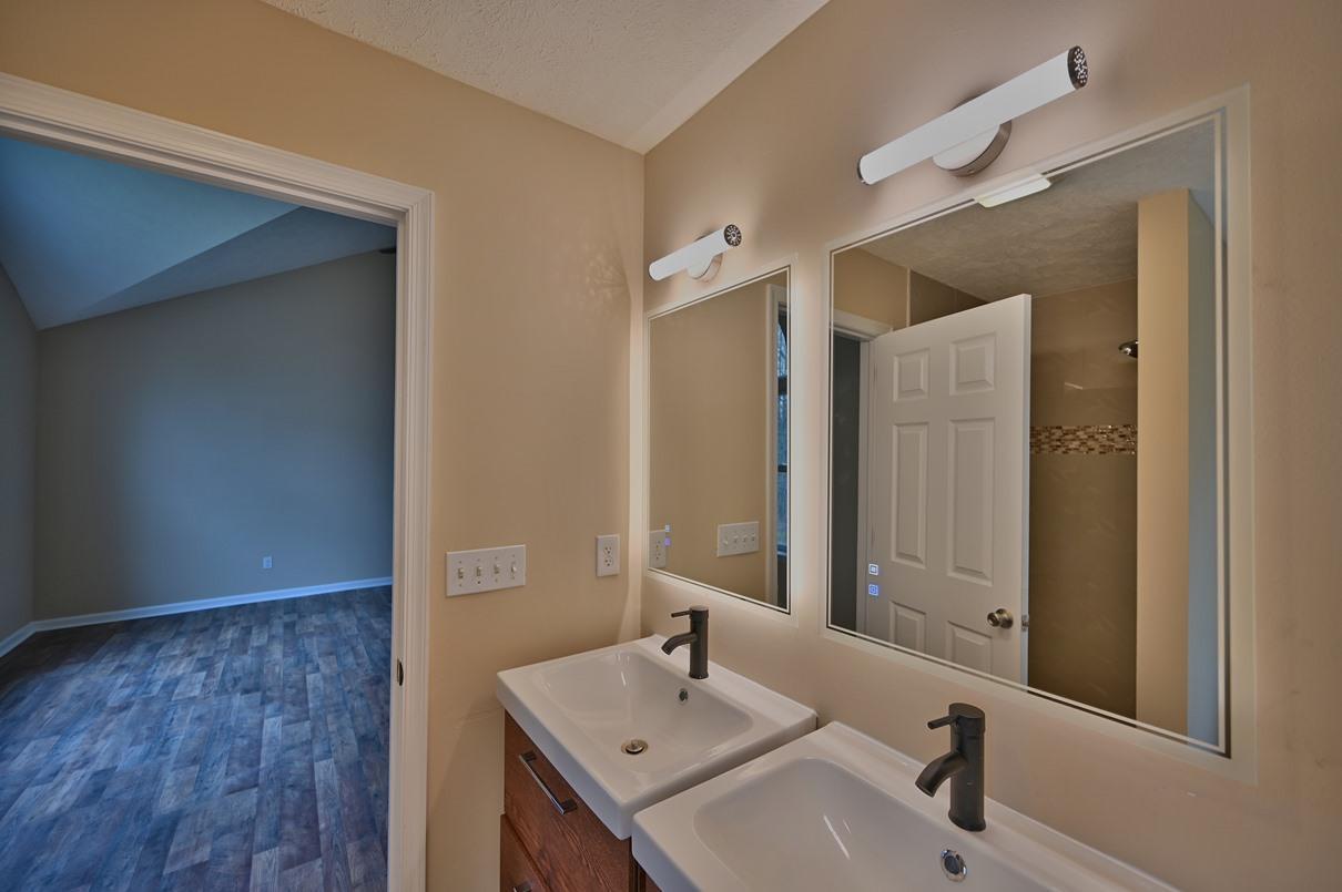 2106 Titania Road Tobyhanna, PA 18466 - Photo 52 of 92 Photo 47