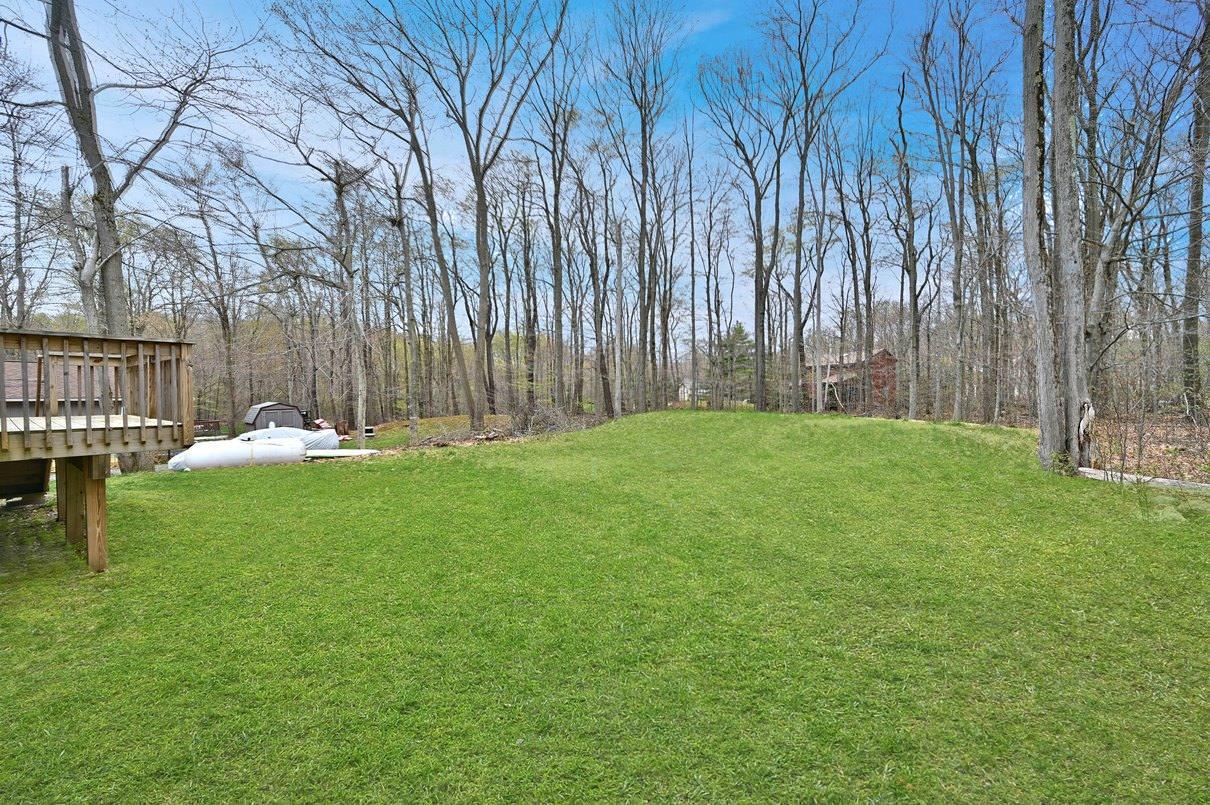 2106 Titania Road Tobyhanna, PA 18466 - Photo 6 of 92 Photo 05
