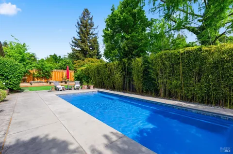 $2,195,000 | 1675 Sylvaner Avenue, St. Helena, CA 94574