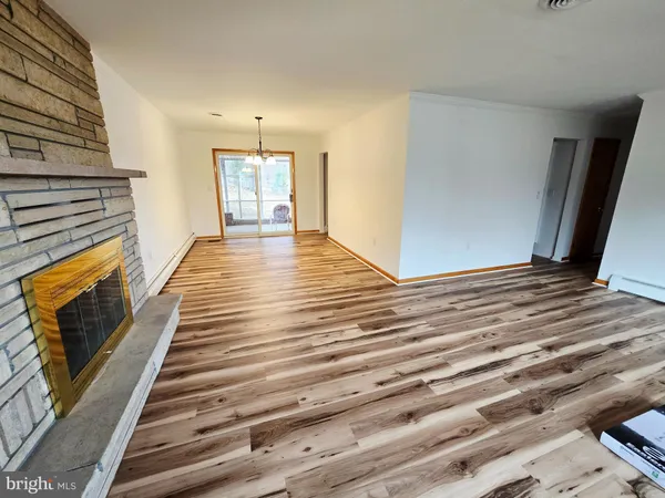 $240,000 | 15421 Shamrock Road Southwest, Cumberland, MD 21502