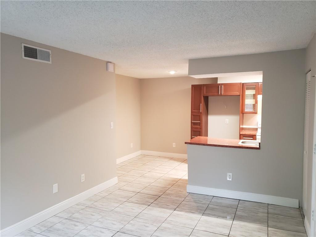 1237 Southwest 46th Avenue, Unit 802 Pompano Beach, FL 33069 - Photo 2 of 16 Photo 2