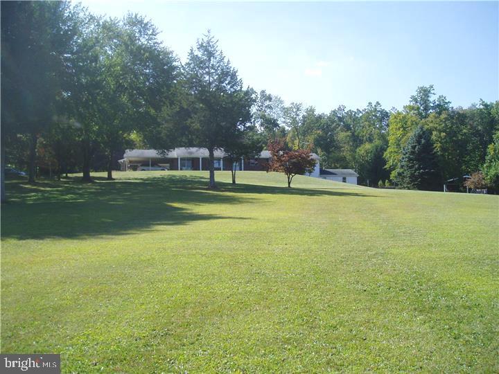 1503 Coldsprings Road Pottstown, PA 19465 - Photo 4 of 28 Gallery Image 4