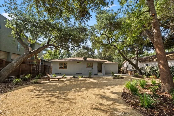 $838,888 | 277 East Green Street, Claremont, CA 91711