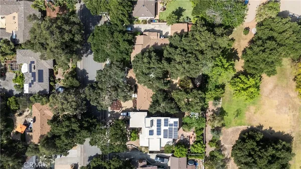 $838,888 | 277 East Green Street, Claremont, CA 91711
