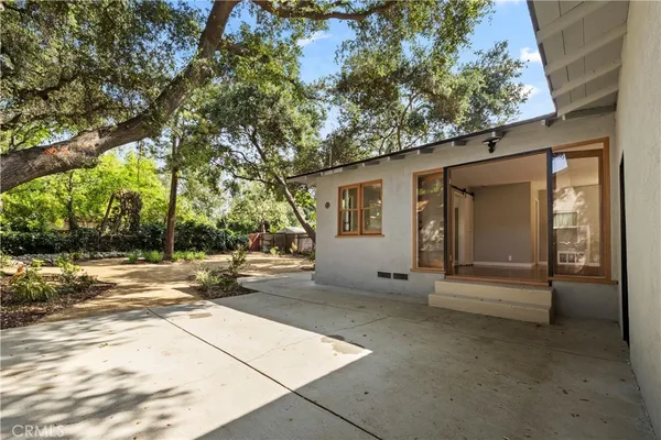 $838,888 | 277 East Green Street, Claremont, CA 91711