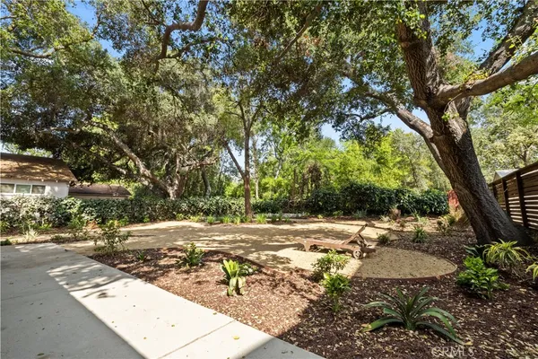 $838,888 | 277 East Green Street, Claremont, CA 91711