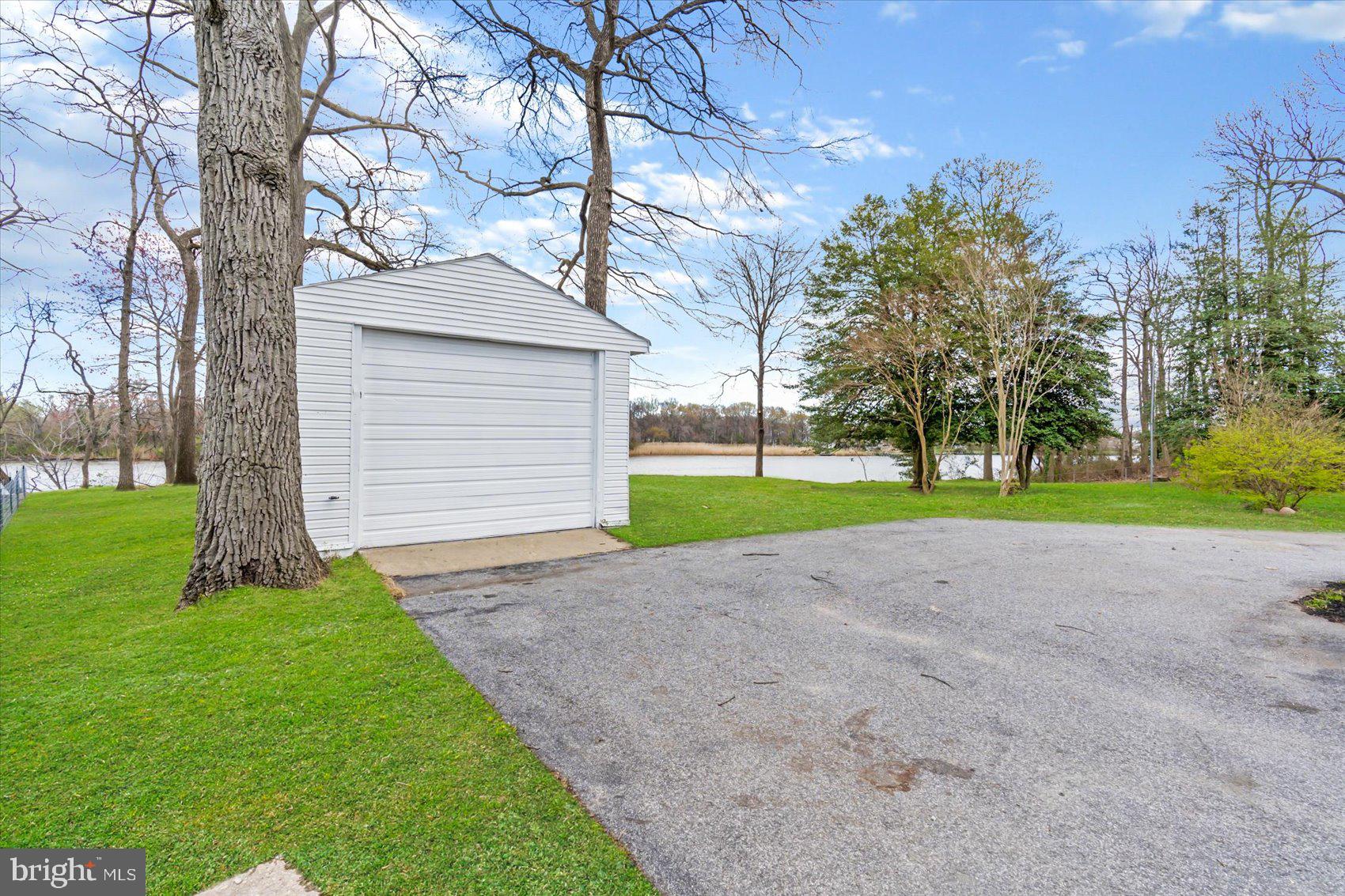 709 Riverside Drive Essex, MD 21221 - Photo 12 of 72 Gallery Image 12