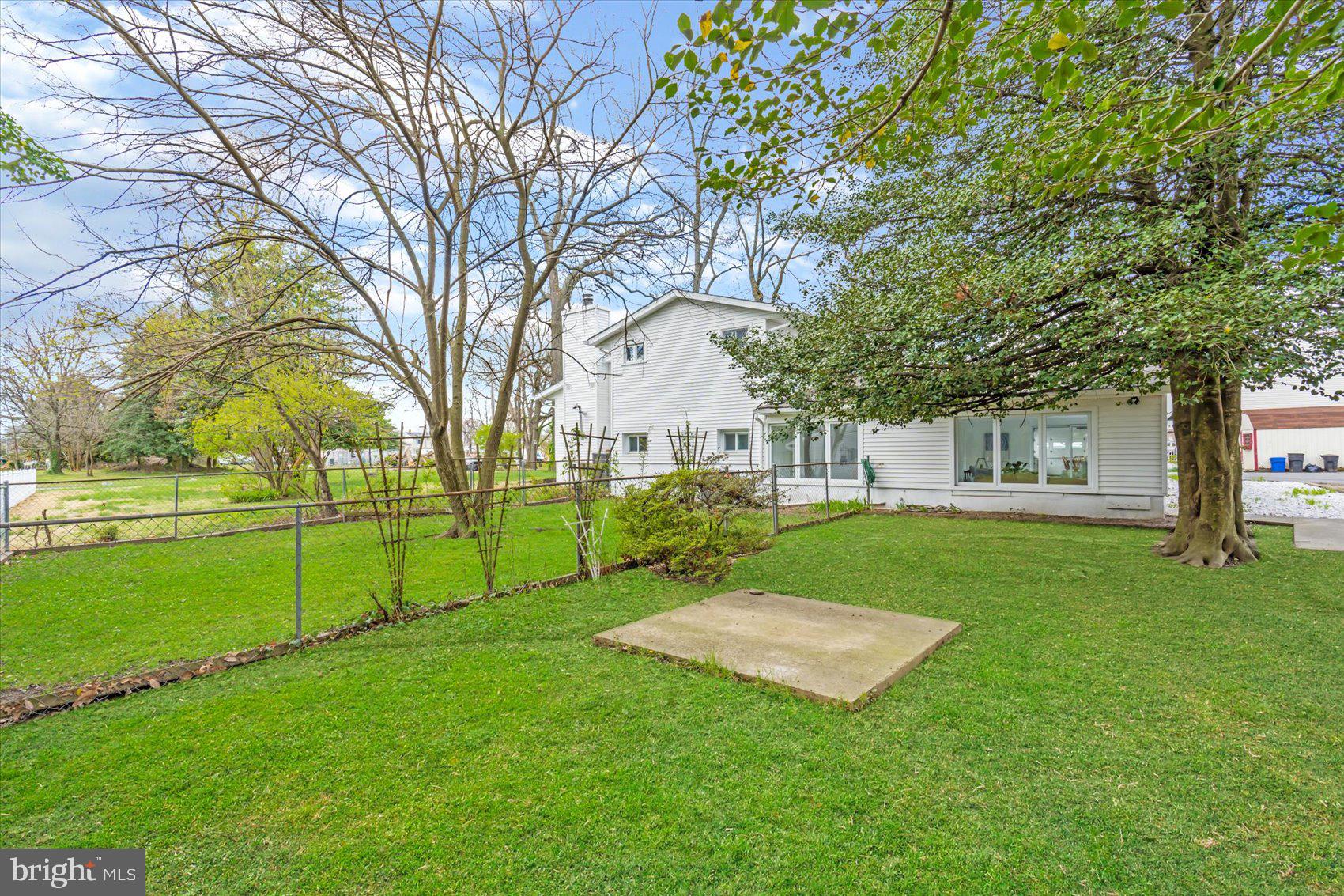 709 Riverside Drive Essex, MD 21221 - Photo 7 of 72 Gallery Image 7