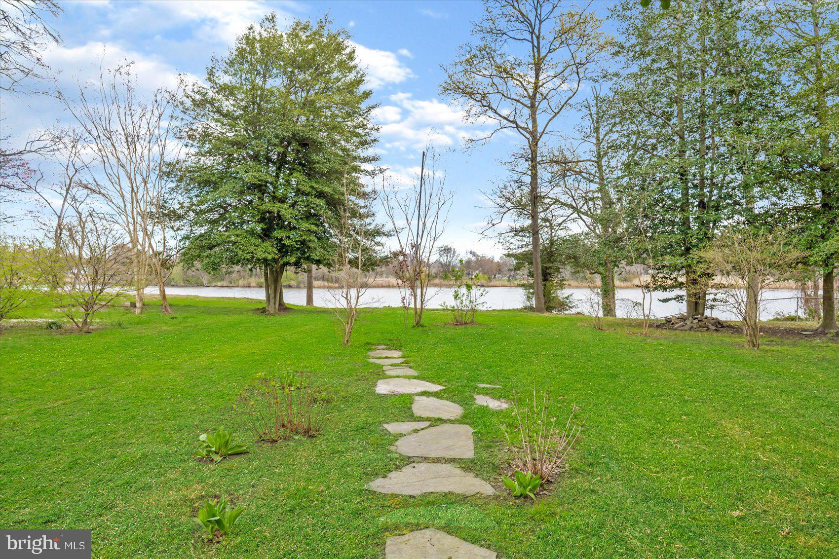 709 Riverside Drive Essex, MD 21221 - Photo 9 of 72 Gallery Image 9