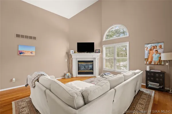 $545,000 | 3048 Wolf Den Court, New Albany, IN 47150
