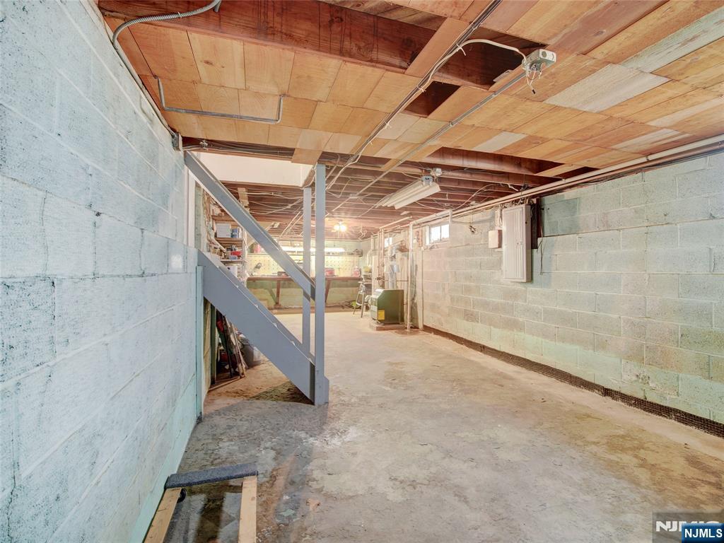 121 Woodland Avenue Rutherford, NJ 07070 - Photo 21 of 24