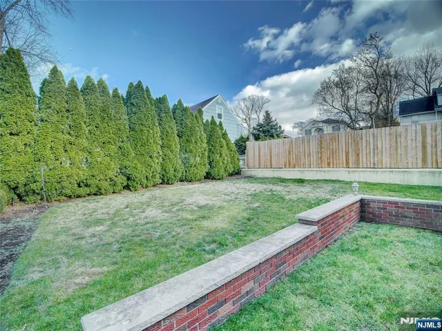 $890,000 | 121 Woodland Avenue, Rutherford, NJ 07070