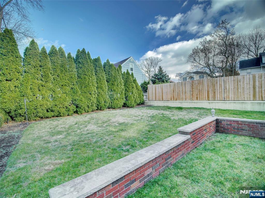 121 Woodland Avenue Rutherford, NJ 07070 - Photo 23 of 24