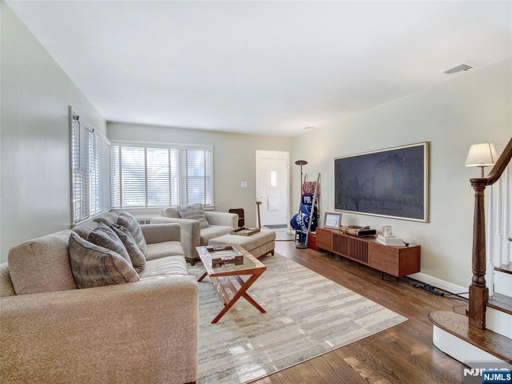 121 Woodland Avenue Rutherford, NJ 07070 - Photo 6 of 24