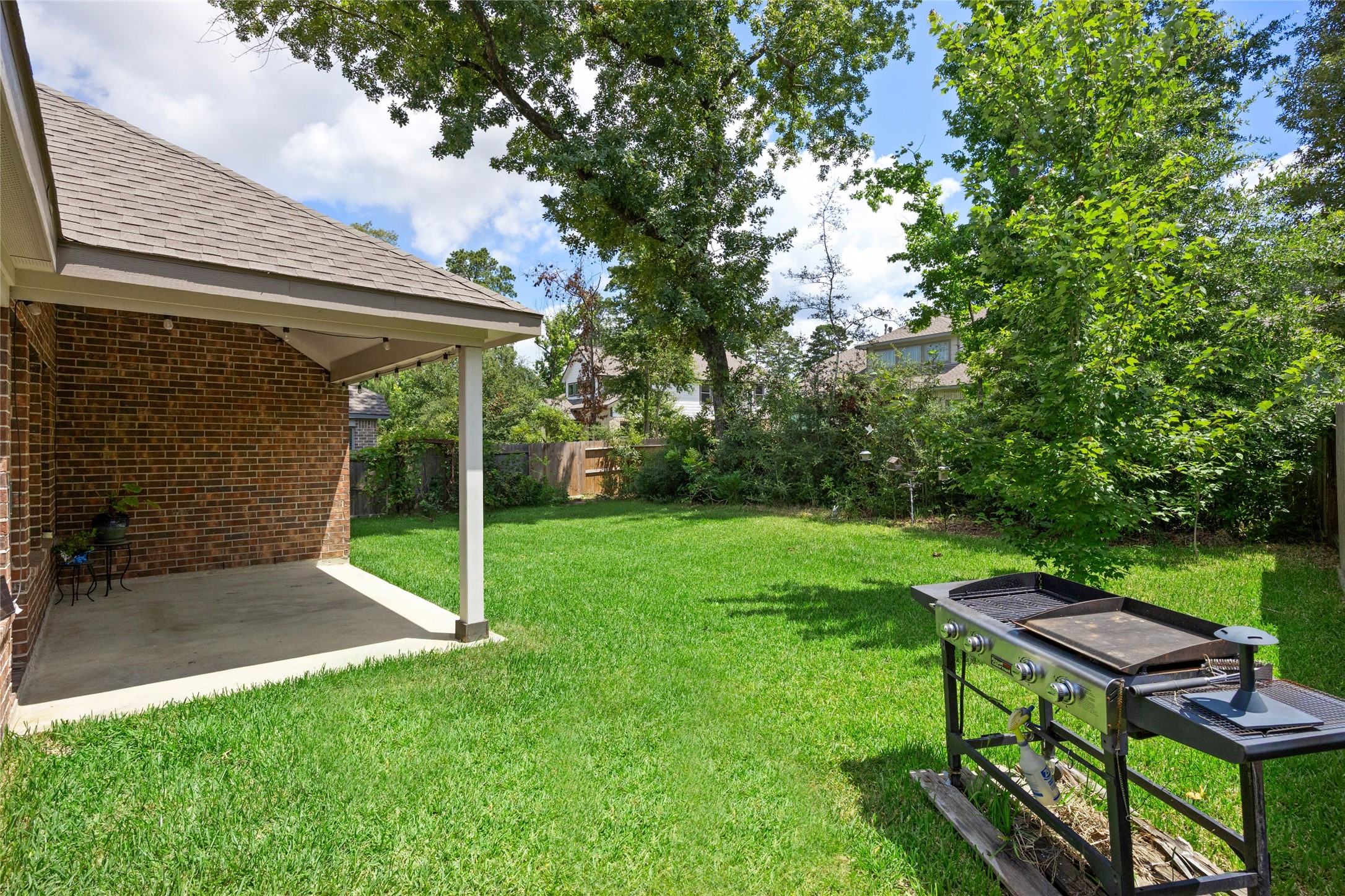 252 Scarlet Maple Way Conroe, TX 77318 - Photo 22 of 37
