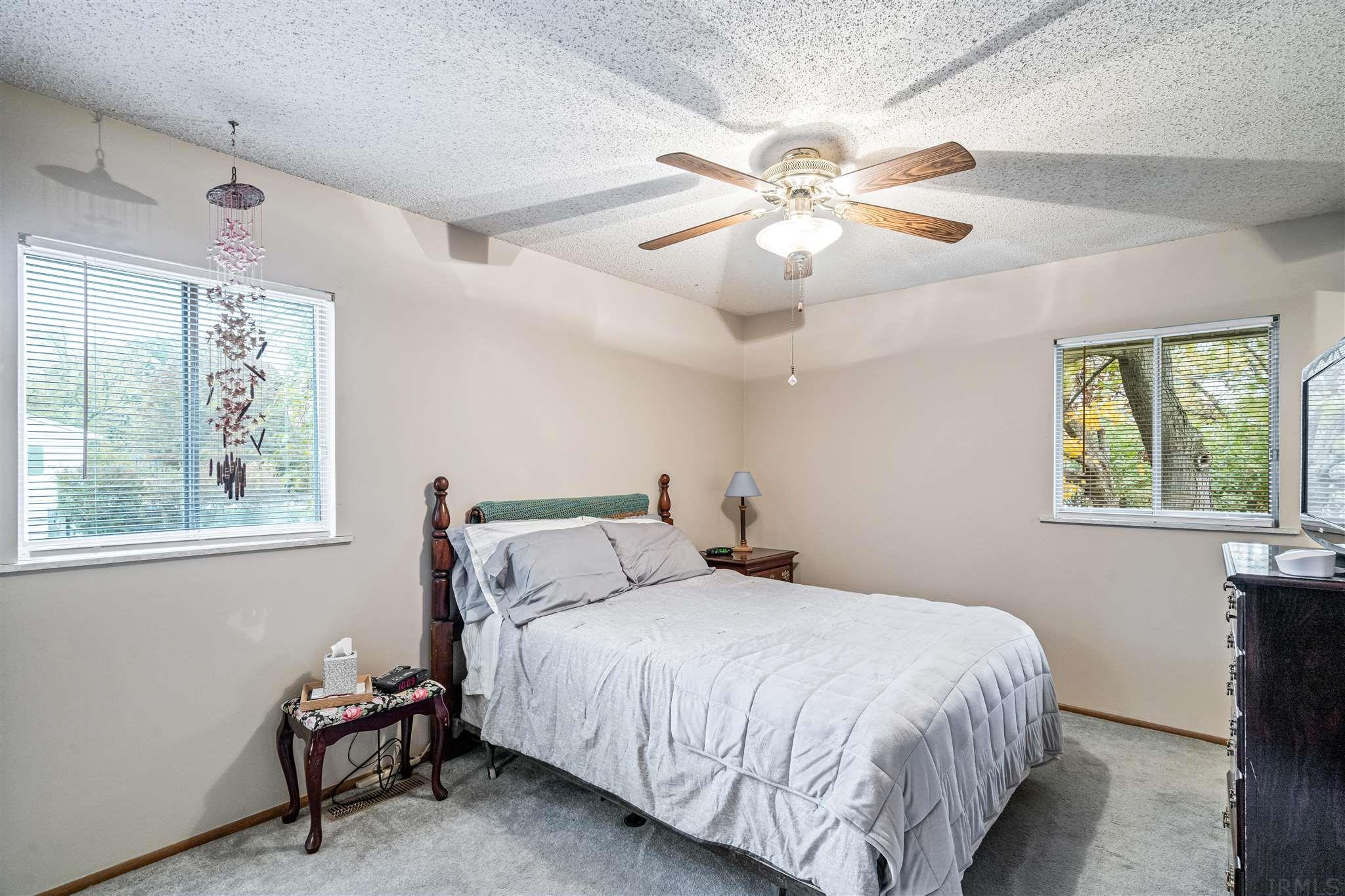 818 Stonebridge Road Evansville, IN 47710 - Photo 14 of 22 Gallery Image 14
