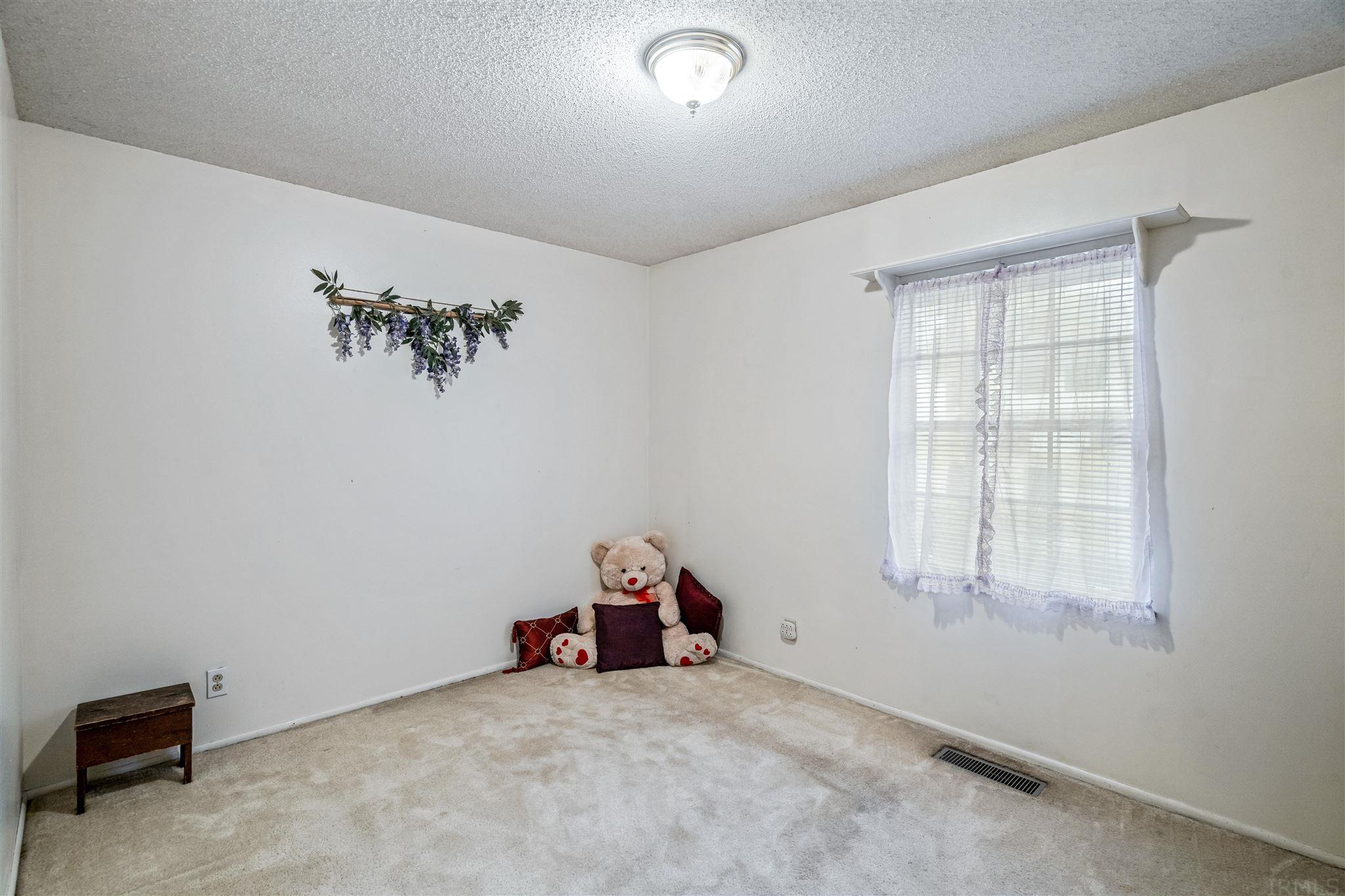818 Stonebridge Road Evansville, IN 47710 - Photo 16 of 22 Gallery Image 16