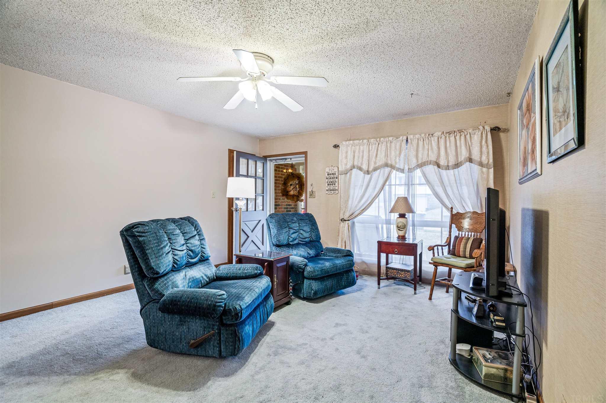 818 Stonebridge Road Evansville, IN 47710 - Photo 10 of 22 Gallery Image 10