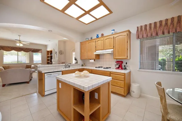 $692,000 | 1121 Penrod Court, Folsom, CA 95630