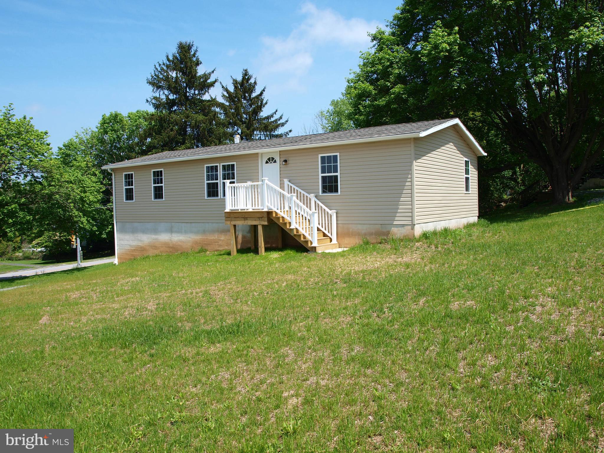 49 Pendyrus Street Delta, PA 17314 - Photo 2 of 52 BEAUTIFULLY RENOVATED FROM TOP TO BOTTOM !!