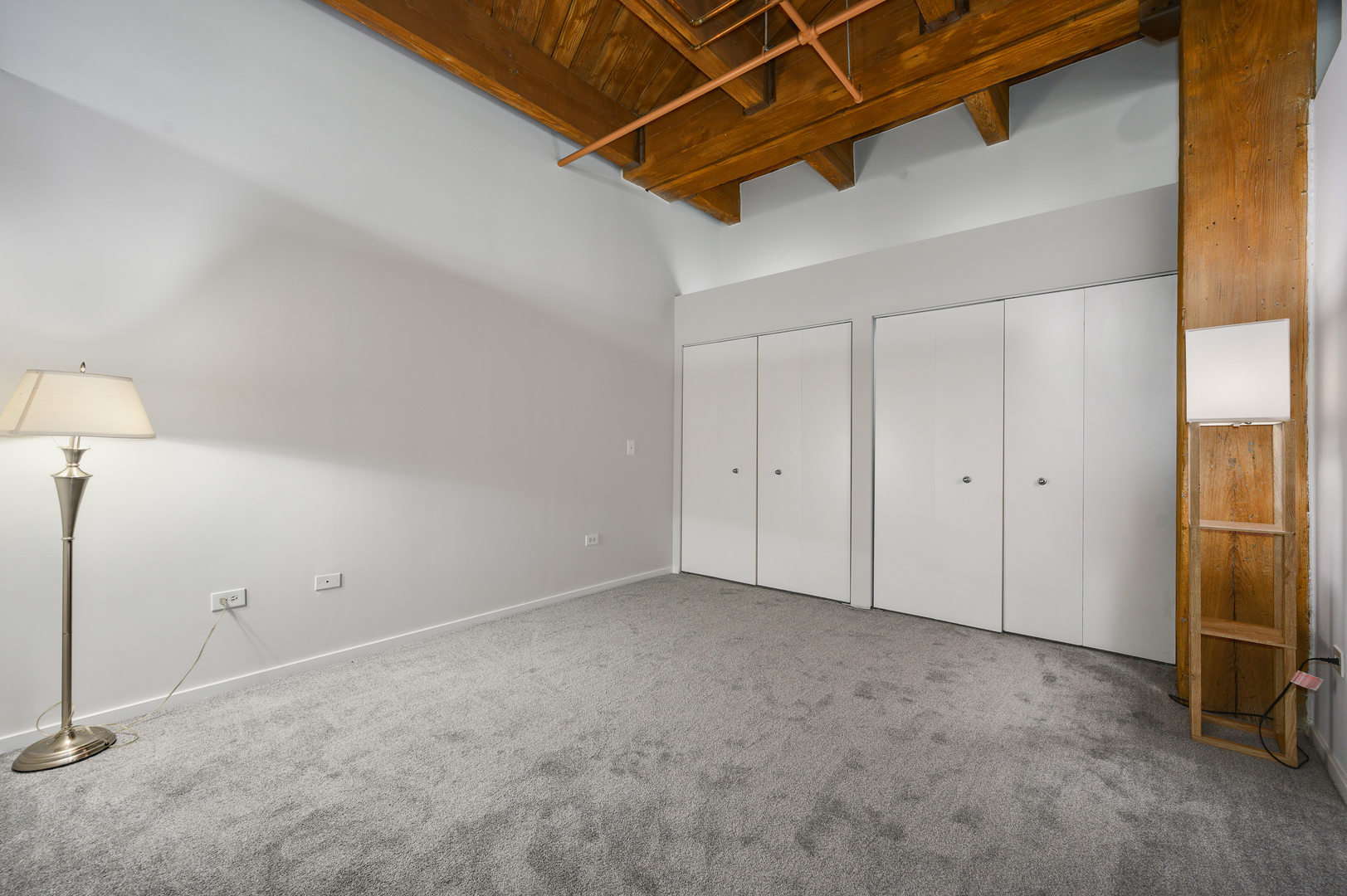 1040 West Adams Street, Unit 269 Chicago, IL 60607 - Photo 12 of 23 a view of a room with an empty space