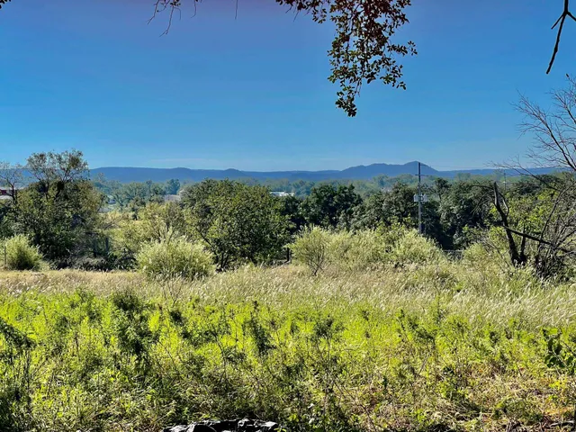 $54,900 | 408 East Tarrant Street, Llano, TX 78643