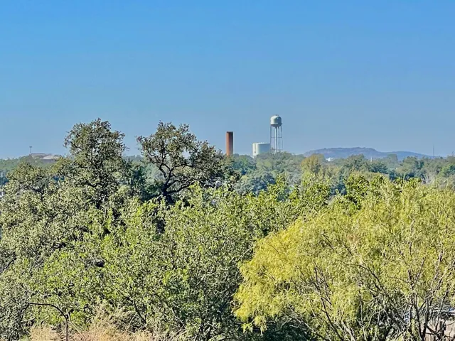 $54,900 | 408 East Tarrant Street, Llano, TX 78643