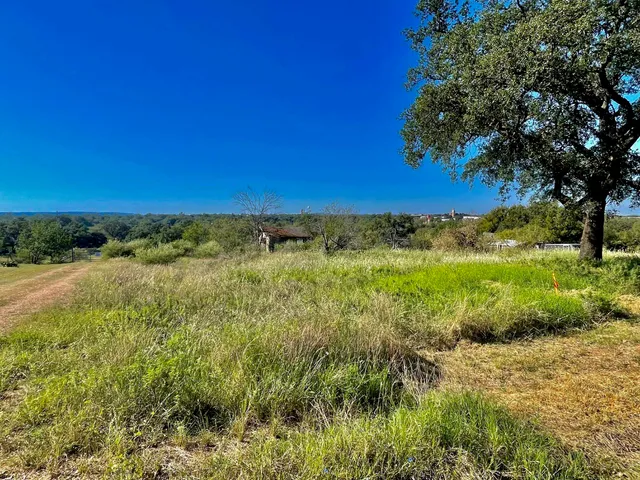 $54,900 | 408 East Tarrant Street, Llano, TX 78643
