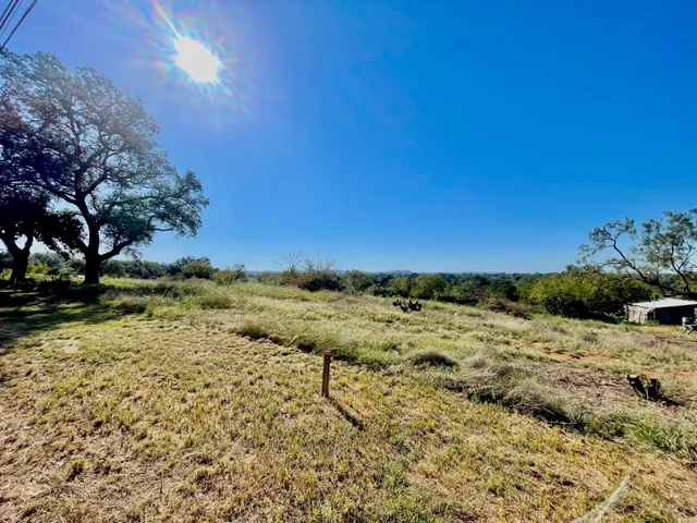 $54,900 | 408 East Tarrant Street, Llano, TX 78643