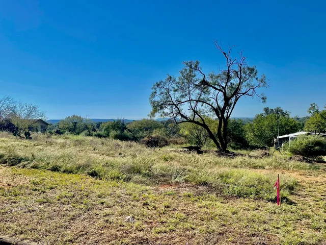 $54,900 | 408 East Tarrant Street, Llano, TX 78643