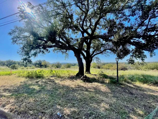 $54,900 | 408 East Tarrant Street, Llano, TX 78643