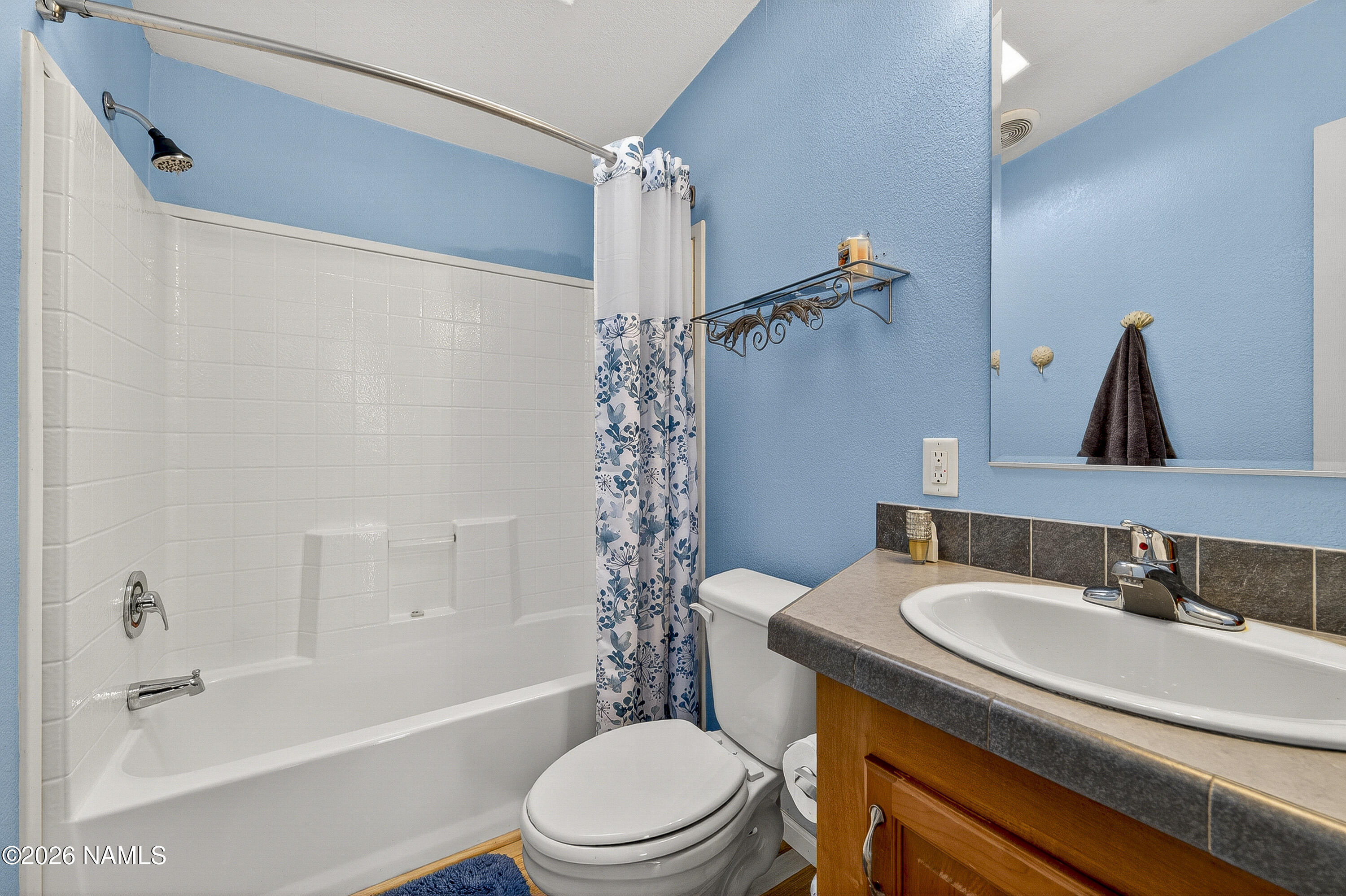 1862 West Mattingly Loop Flagstaff, AZ 86001 - Photo 20 of 21 Main Bath