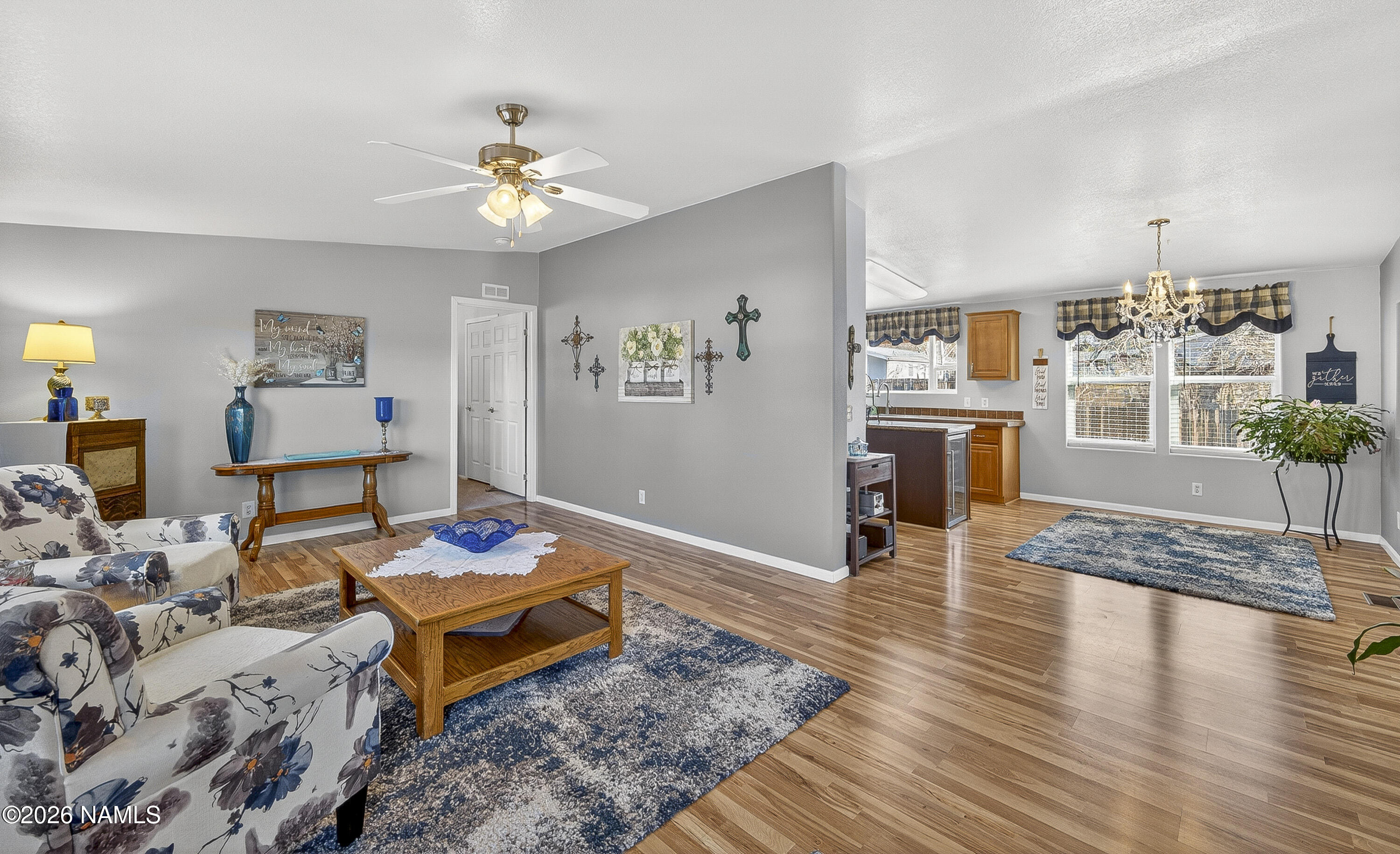 1862 West Mattingly Loop Flagstaff, AZ 86001 - Photo 5 of 21 Living room