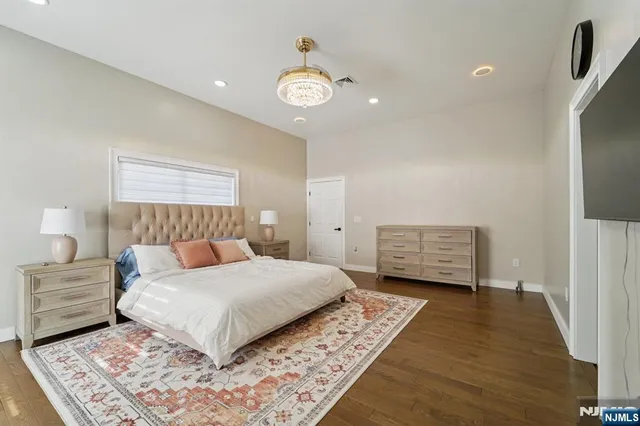 $1,799,000 | 24 Holmes Lane, Wayne, NJ 07470