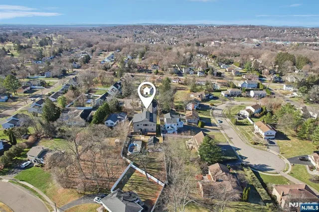 $1,799,000 | 24 Holmes Lane, Wayne, NJ 07470