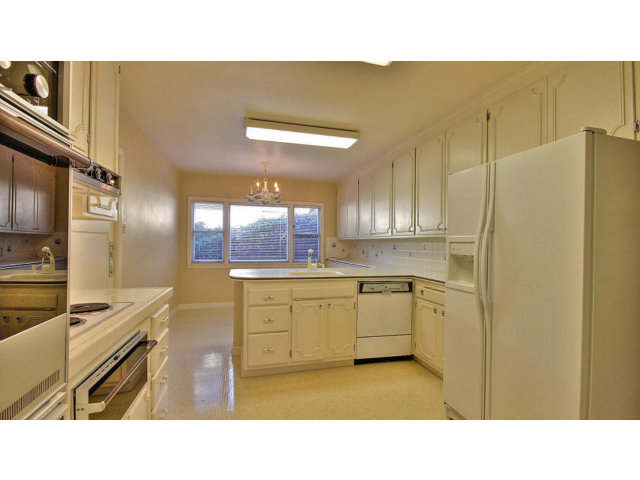 575 Alhambra Road San Mateo, CA 94402 - Photo 4 of 10